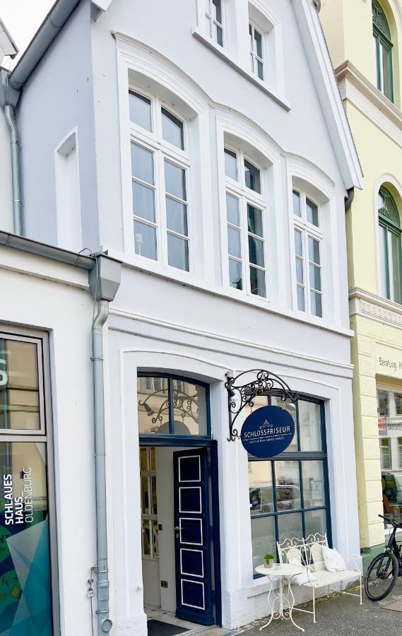 4zkb Wunderschöne Altbauwohnung über Mehrere Etagen Mit Dachterrasse Und Schreibtisch Direkt Am Schloß Apartment Oldenburg