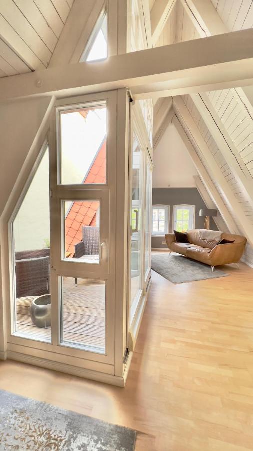 Apartment 4zkb Wunderschöne Altbauwohnung über Mehrere Etagen Mit Dachterrasse Und Schreibtisch Direkt Am Schloß