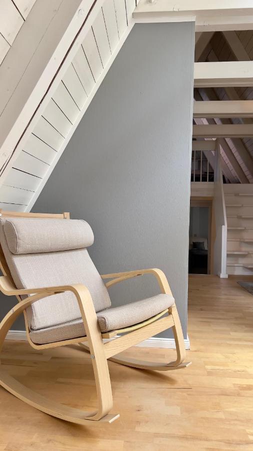 Apartment 4zkb Wunderschöne Altbauwohnung über Mehrere Etagen Mit Dachterrasse Und Schreibtisch Direkt Am Schloß *