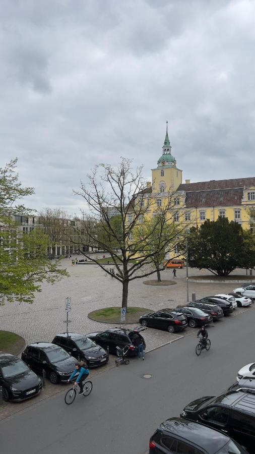Apartment 4zkb Wunderschöne Altbauwohnung über Mehrere Etagen Mit Dachterrasse Und Schreibtisch Direkt Am Schloß