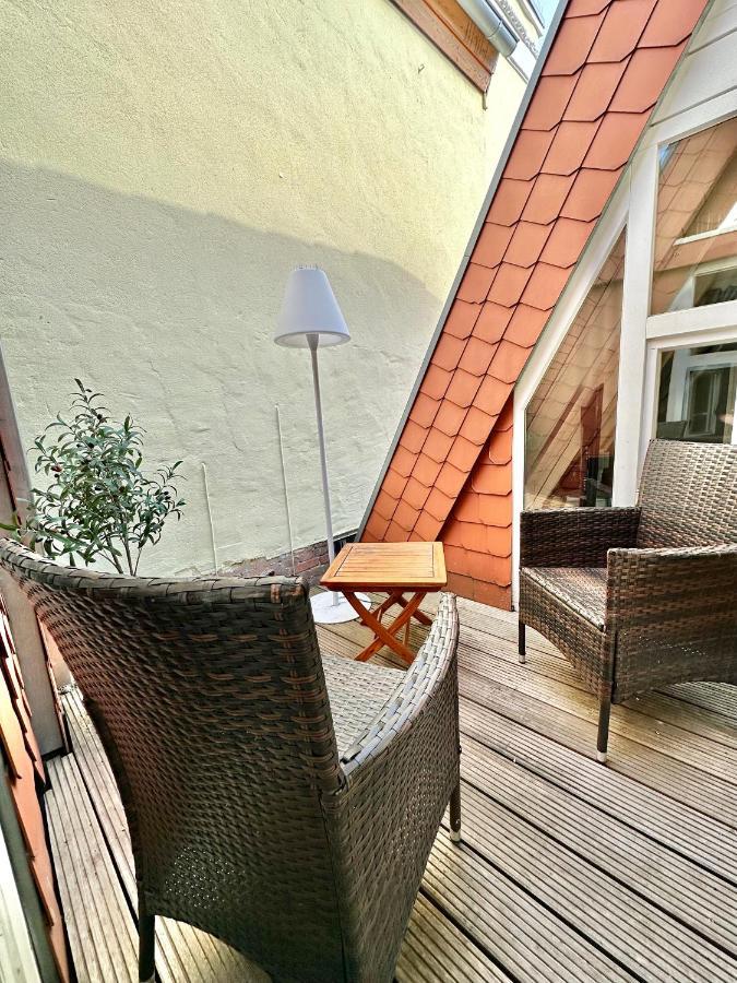 Apartment 4zkb Wunderschöne Altbauwohnung über Mehrere Etagen Mit Dachterrasse Und Schreibtisch Direkt Am Schloß Oldenburg